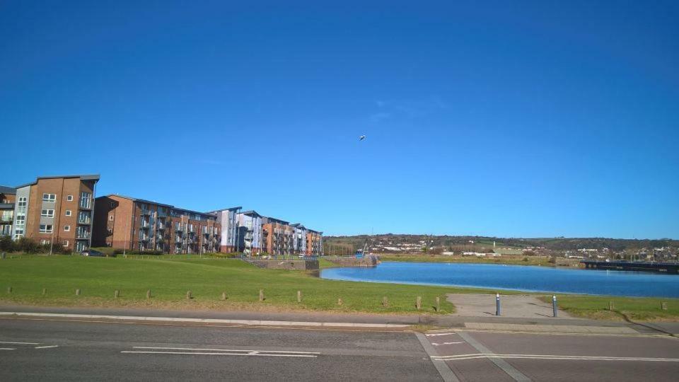 Coastal Apartments - Wales Swansea Buitenkant foto